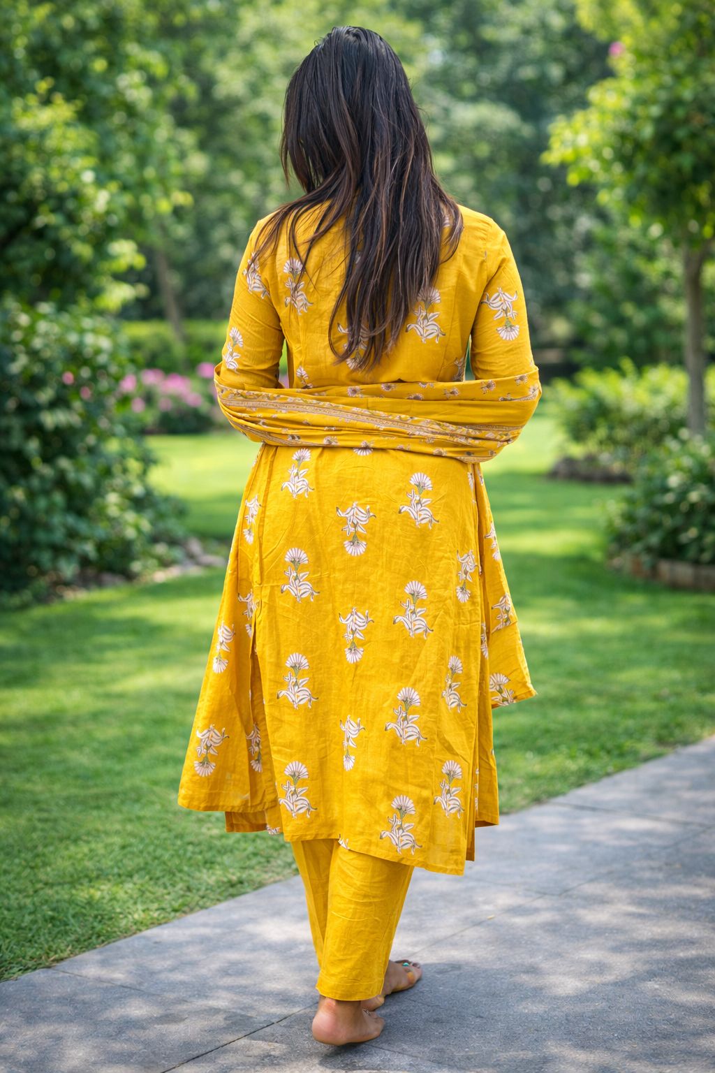 Yellow Sqiuare Neck Nan Nan Women Ethnic Wear Size 2XL